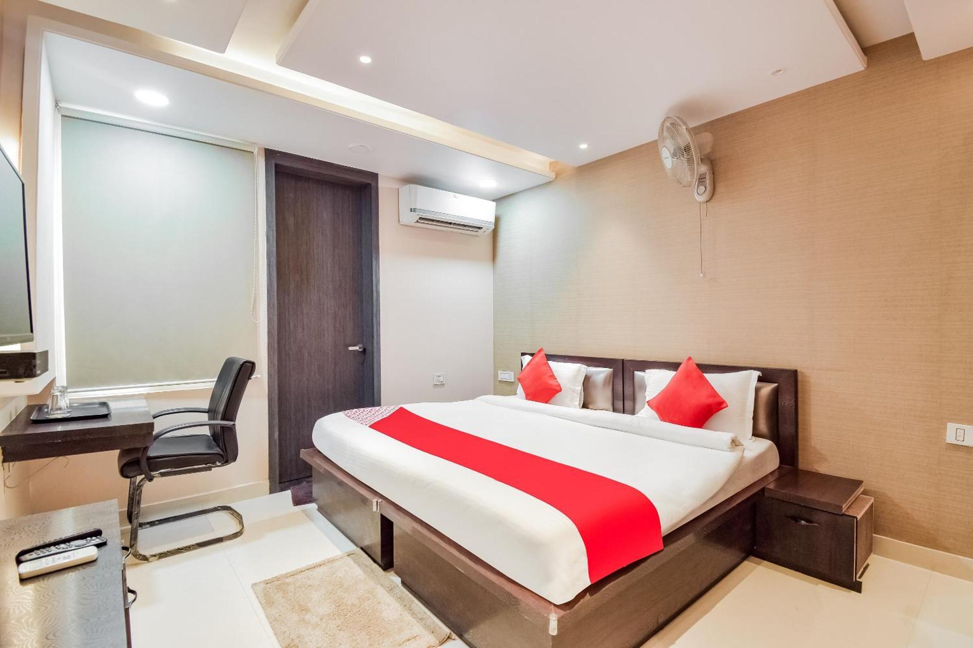 Super Hotel O The Moody Moon Hotel Jaipur Bagian luar foto