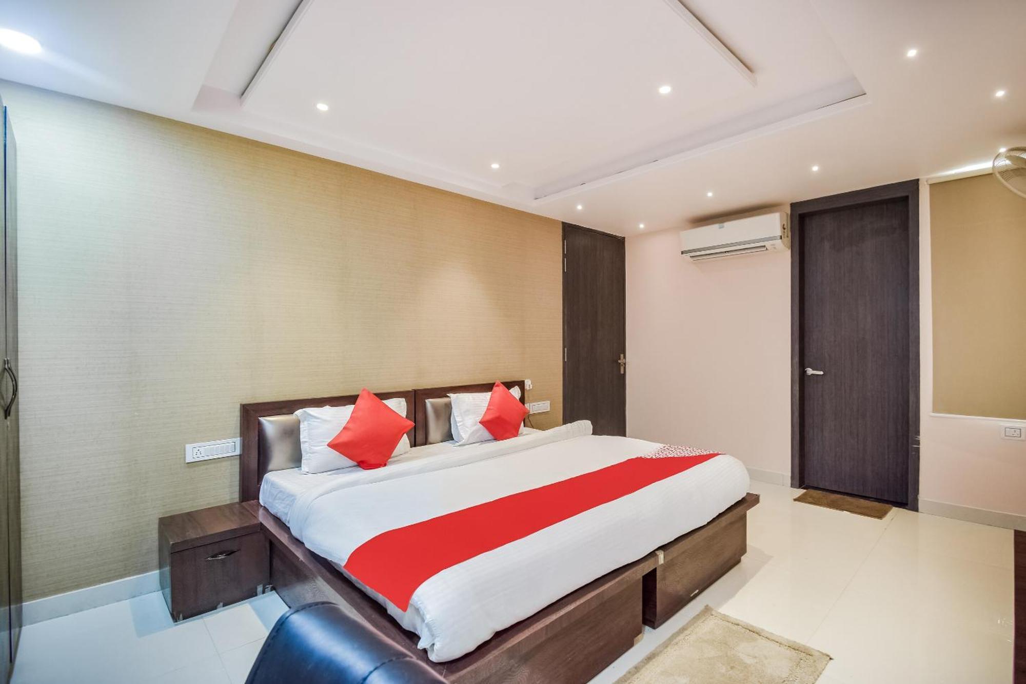 Super Hotel O The Moody Moon Hotel Jaipur Bagian luar foto